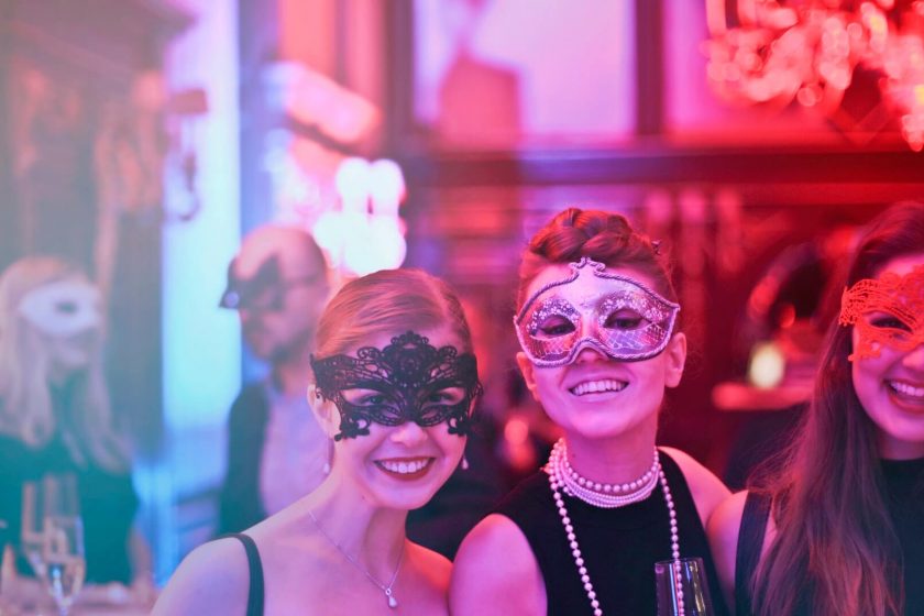 Happy National Potato Chip Day! See Celebrities Snacking